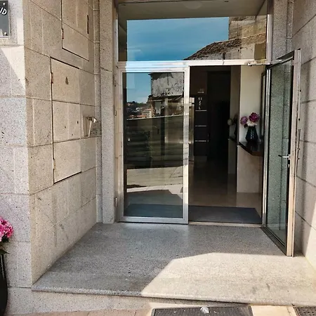 Montolieu Apartment *