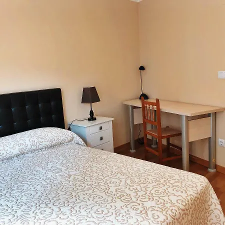 Montolieu Apartment *